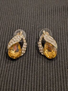 B#2: Crystal Teardrop Stud Earrings in Amber Gold Tone